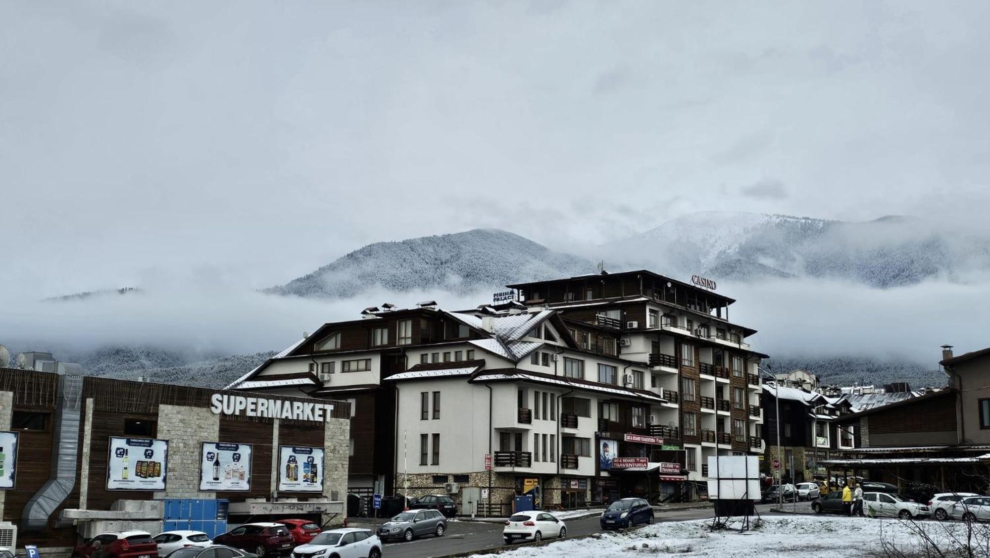 Next To Gondola. Cosy & Elegant 2 Bedroom Apartment In Neon Complex 반스코 외부 사진