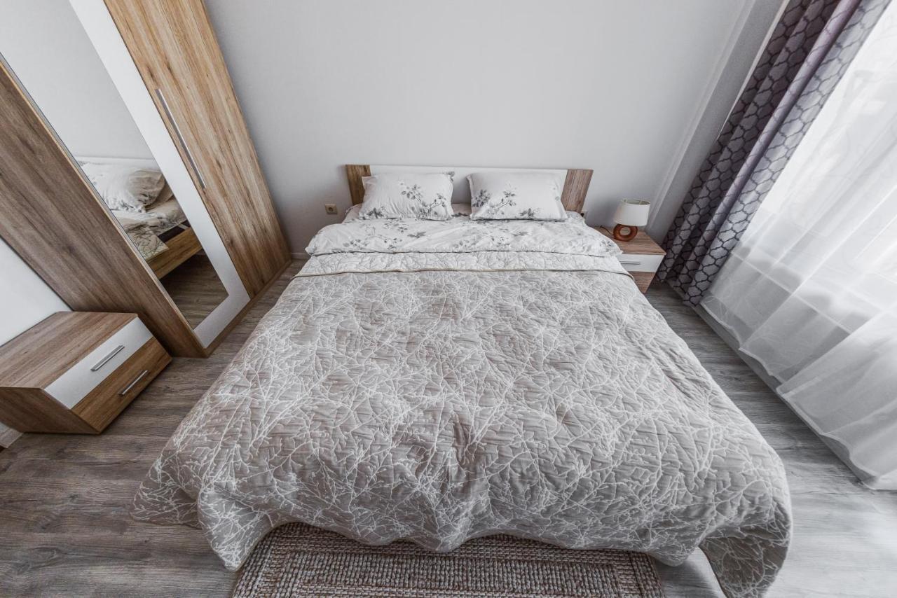 Next To Gondola. Cosy & Elegant 2 Bedroom Apartment In Neon Complex 반스코 외부 사진